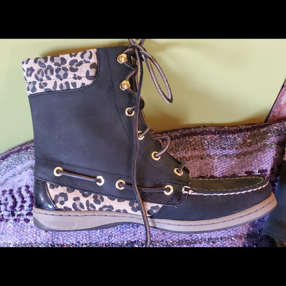 Lace Up Sperry boots